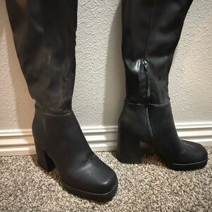 Steve Madden Black Heeled Boots Worn Never